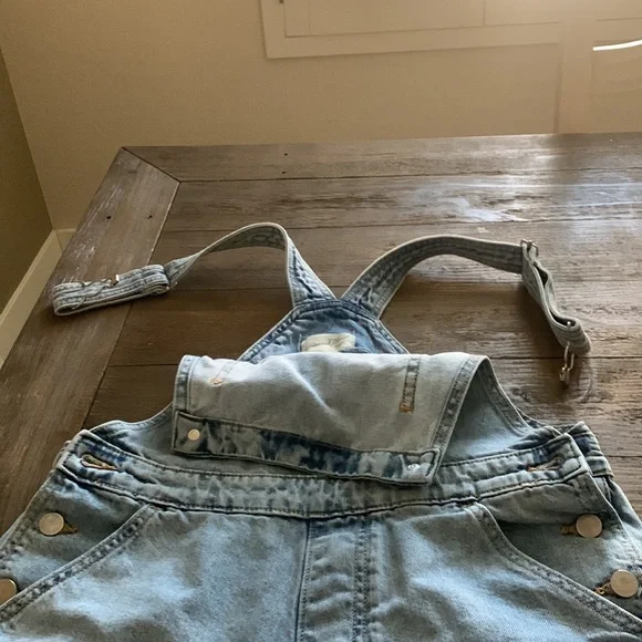 Universal thread short overalls - Picture 4 of 6